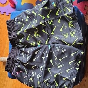 Nike boys swim shorts medium
